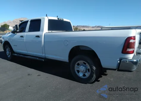 2021 Ram 2500 Tradesman 4X4 8' Box from USA, damaged, VIN 3C6UR5HJ5MG532676